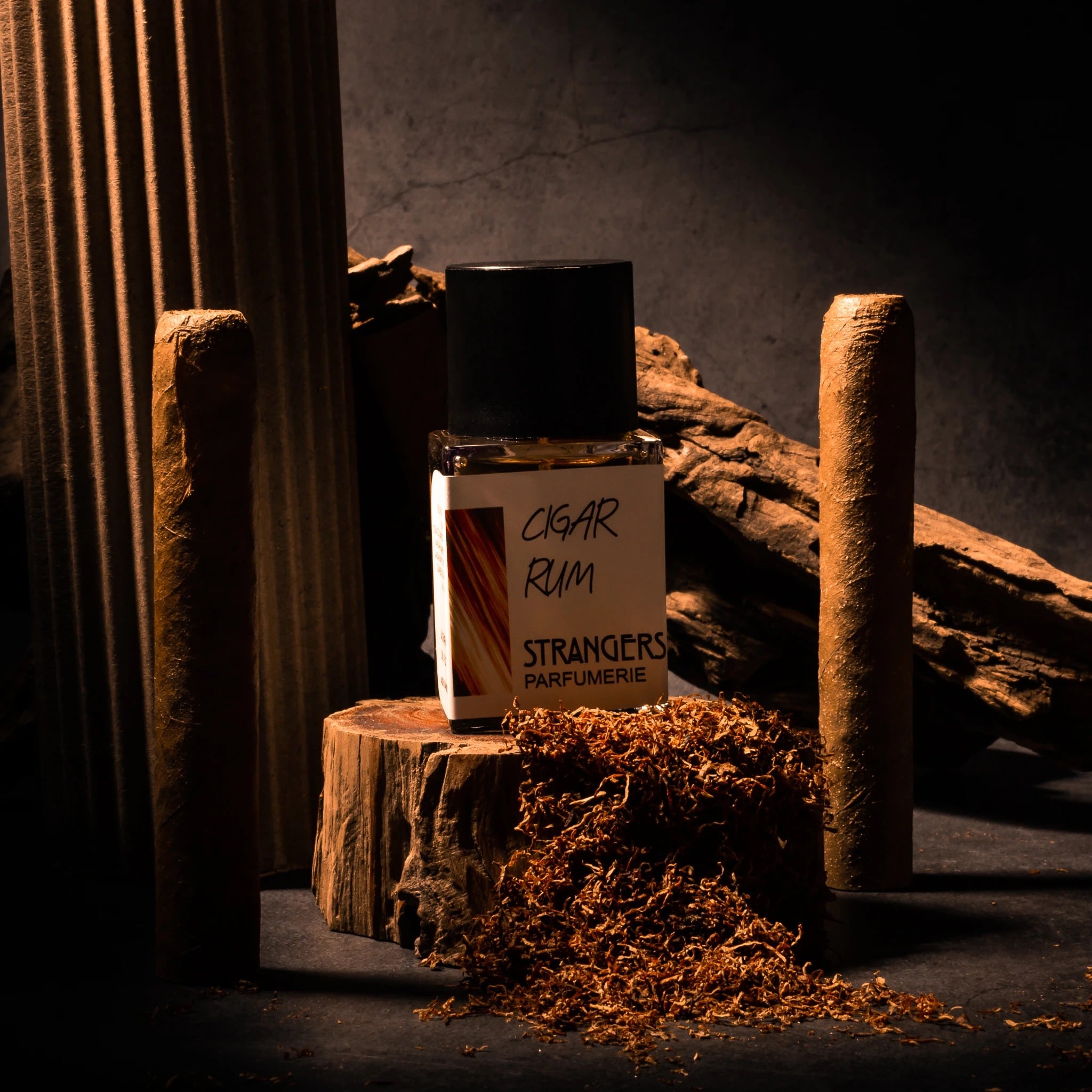 Strangers Parfumerie Cigar Rum 1 - Nuochoarosa.com - Nước hoa cao cấp, chính hãng giá tốt, mẫu mới