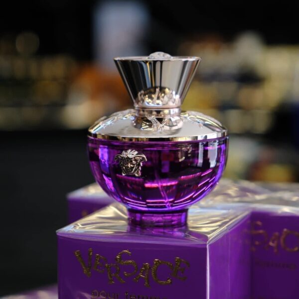 Versace Dylan Purple Pour Femme 3 - Nuochoarosa.com - Nước hoa cao cấp, chính hãng giá tốt, mẫu mới