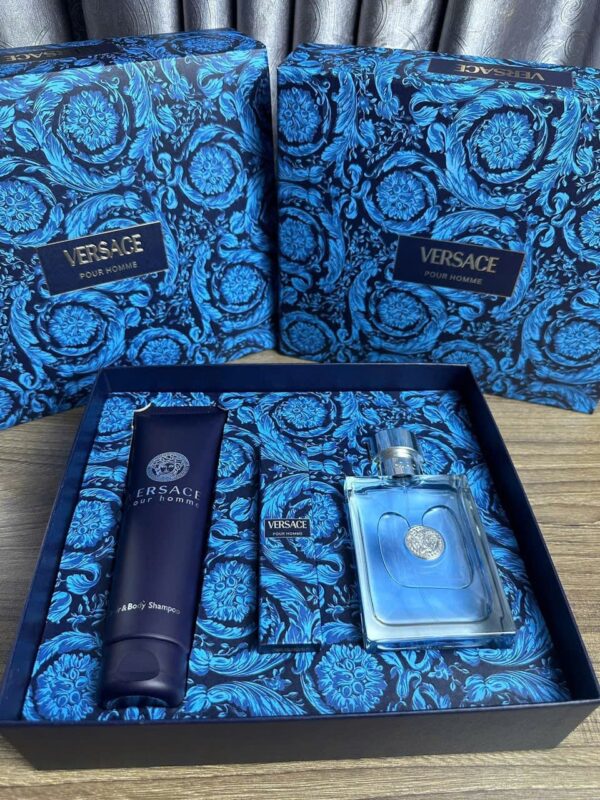 Versace Pour Homme Gift Set 3 - Nuochoarosa.com - Nước hoa cao cấp, chính hãng giá tốt, mẫu mới