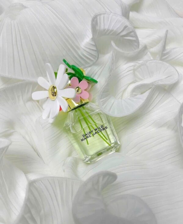 Marc Jacobs Daisy Wild - Nuochoarosa.com - Nước hoa cao cấp, chính hãng giá tốt, mẫu mới