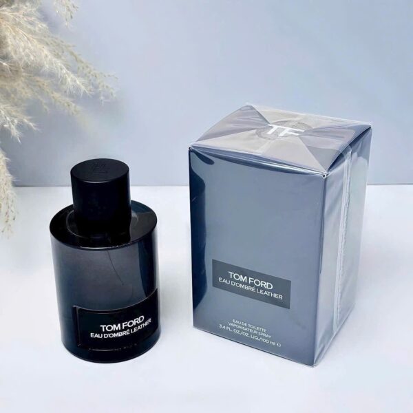 Tom Ford Eau DOmbre Leather 4 - Nuochoarosa.com - Nước hoa cao cấp, chính hãng giá tốt, mẫu mới