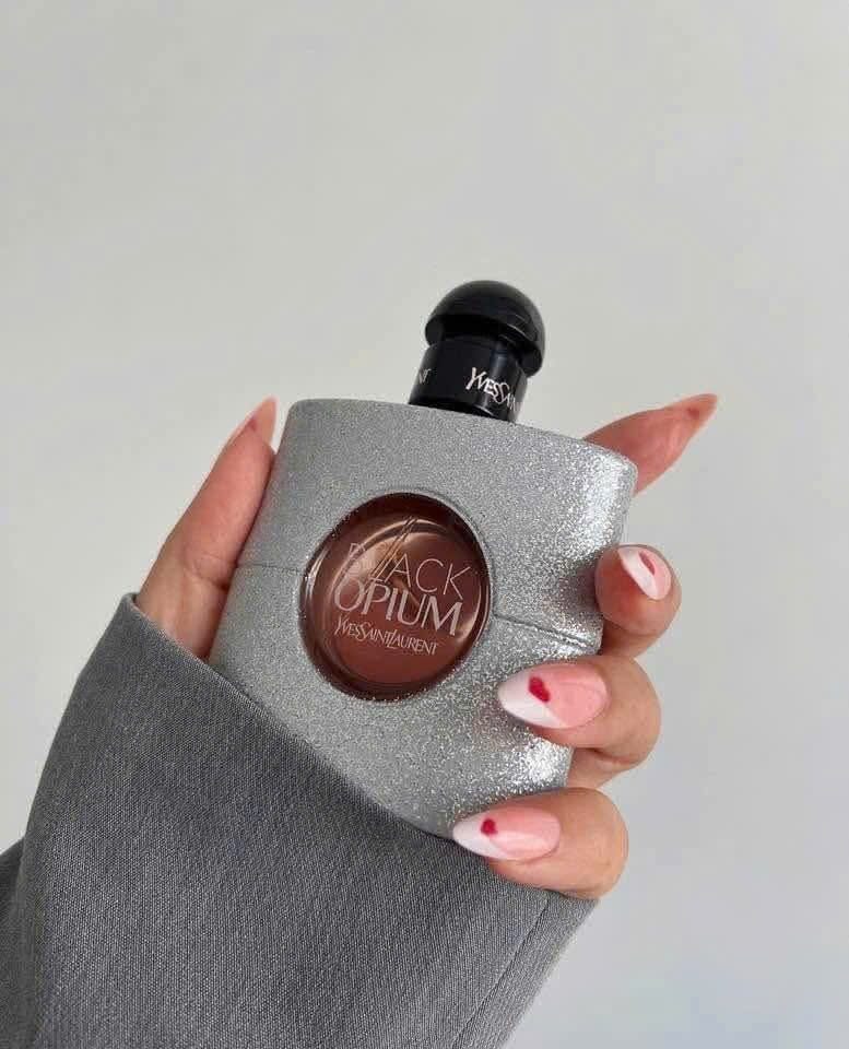 Yves Saint Laurent YSL Black Opium Glitter 5 - Nuochoarosa.com - Nước hoa cao cấp, chính hãng giá tốt, mẫu mới