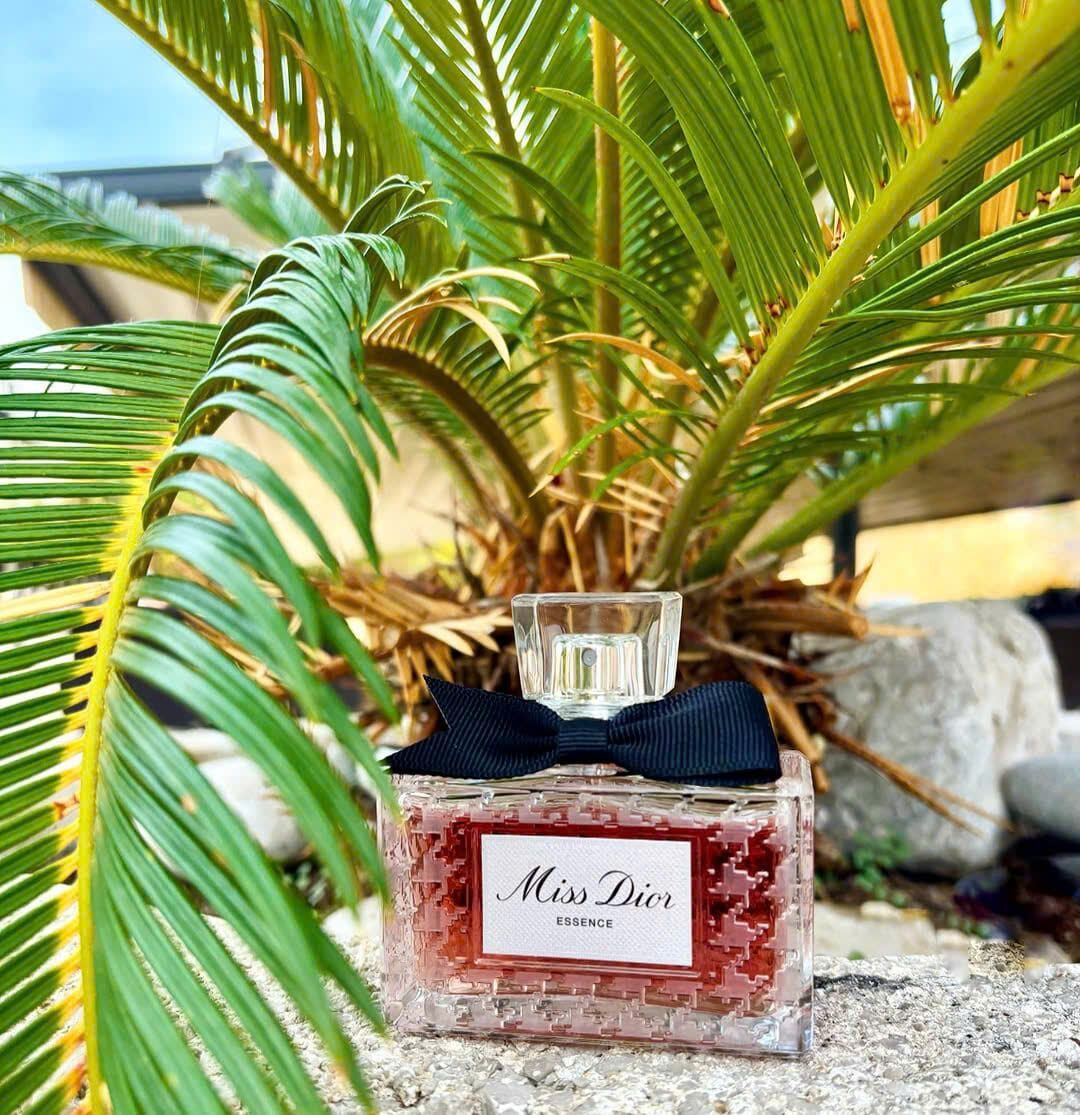 Miss Dior Essence 4 - Nuochoarosa.com - Nước hoa cao cấp, chính hãng giá tốt, mẫu mới