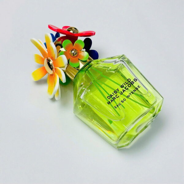 Marc Jacobs Daisy Wild Eau So Intense - Ảnh 2